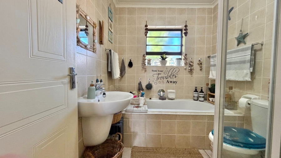 3 Bedroom Property for Sale in Fairview Golf Estate Western Cape